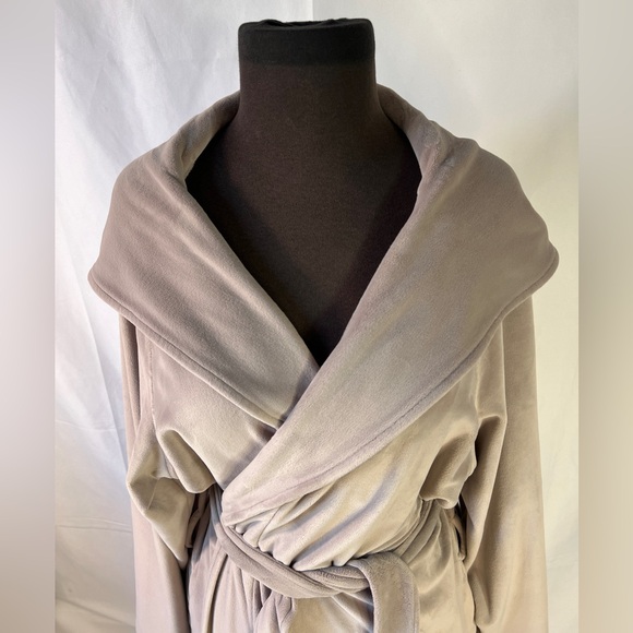 Barefoot Dreams Luxechic Hooded Robe - M/L - taupe luxury soft unisex cozy - Picture 6 of 14